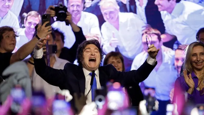 Dólar, reservas y FMI: ¿cuánto puede durar el veranito financiero de Milei? Dólar, reservas y FMI: ¿cuánto puede durar el veranito financiero de Milei?