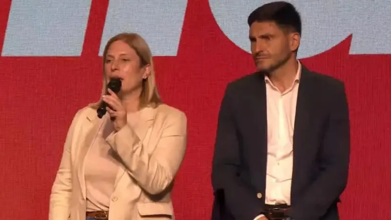 Un Pullaro derrotado reconoció que se entregará a Milei: "Vamos a trabajar" Un Pullaro derrotado reconoció que se entregará a Milei: "Vamos a trabajar"