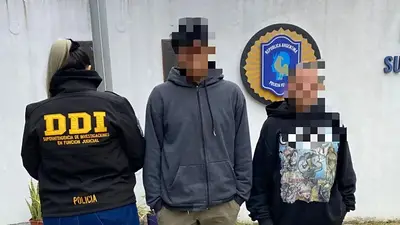 Encontraron sana y salva a la adolescente de 15 años que estaba desaparecida y detuvieron a su novio Encontraron sana y salva a la adolescente de 15 años que estaba desaparecida y detuvieron a su novio