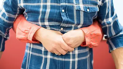 Cómo hacer la maniobra de Heimlich, la técnica que en el 90% de los casos puede salvar una vida Cómo hacer la maniobra de Heimlich, la técnica que en el 90% de los casos puede salvar una vida