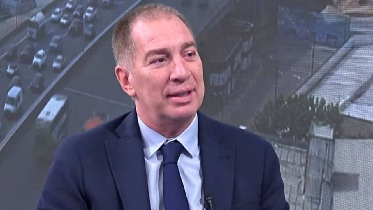 Santilli reveló por qué no se rapó a cero: "Acá atrás"