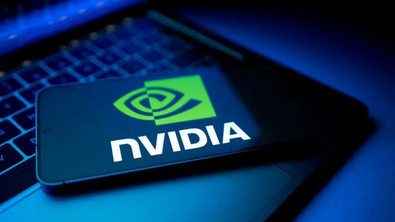 Trump dice que podría hablar con el presidente chino sobre el "chip hiperavanzado" de Nvidia