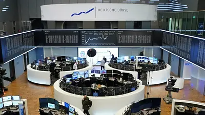 Las bolsas europeas abren planas, con el foco en los resultados y la decisión de la Fed Las bolsas europeas abren planas, con el foco en los resultados y la decisión de la Fed