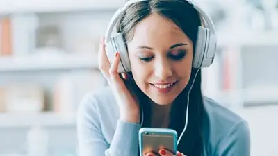 Cómo aprender inglés escuchando música. Cómo aprender inglés escuchando música.
