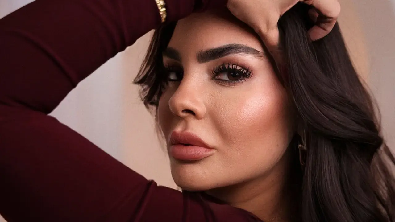 Mily Ajo, la artista que está cambiando las reglas del maquillaje de la mano de la micropigmentación