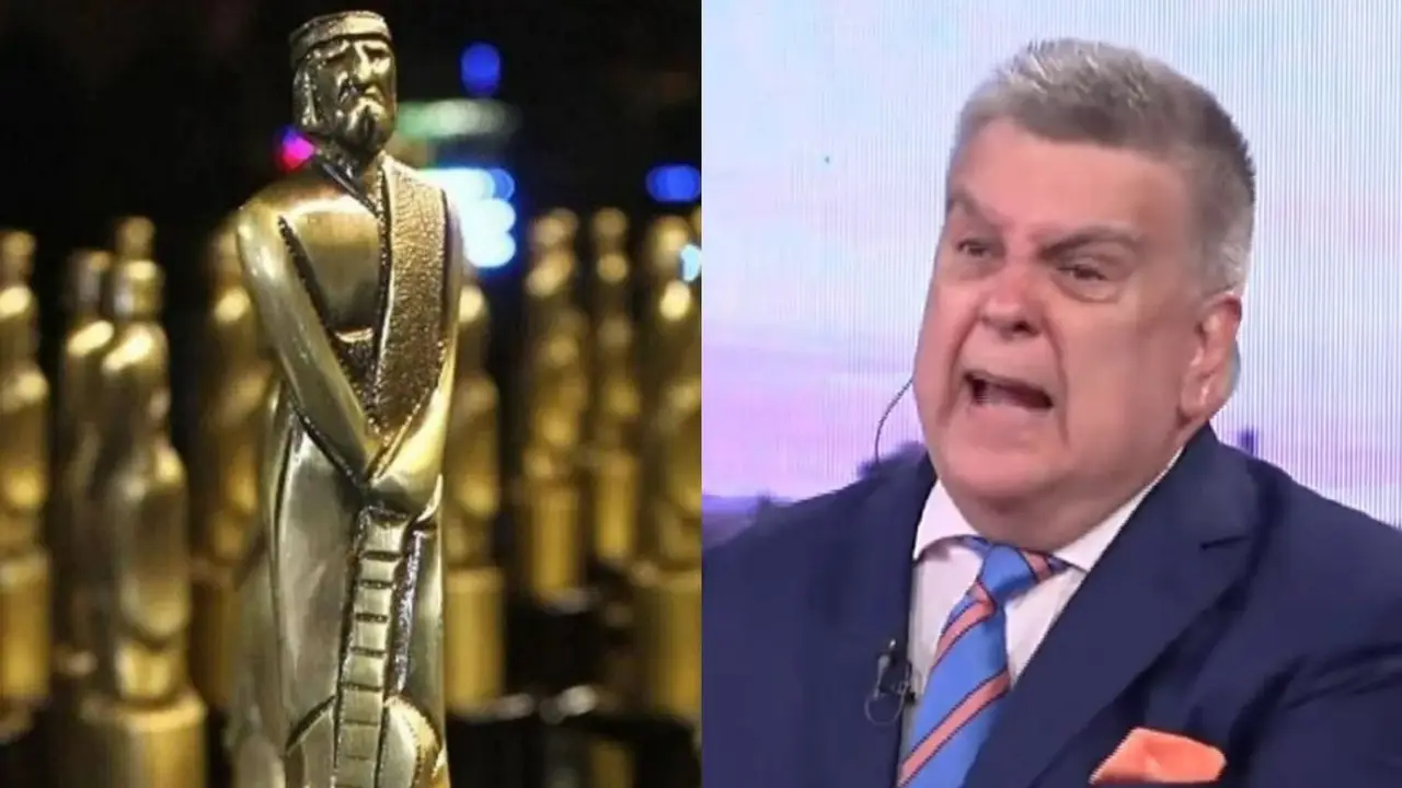 Luis Ventura a la derecha; el premio Martín Fierro, a la izquierda.