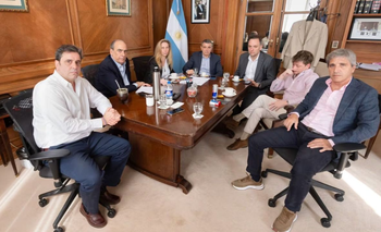 Pinchado el "plan Caputo", un ratificado Francos reúne 20 gobernadores para oír a Milei | Casa rosada 