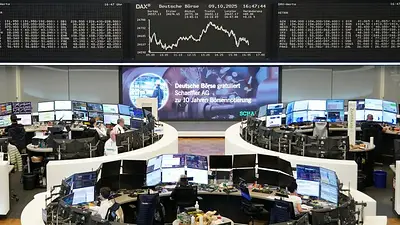 Las bolsas europeas bajan tras unos resultados dispares, a la espera de los datos de inflación Las bolsas europeas bajan tras unos resultados dispares, a la espera de los datos de inflación