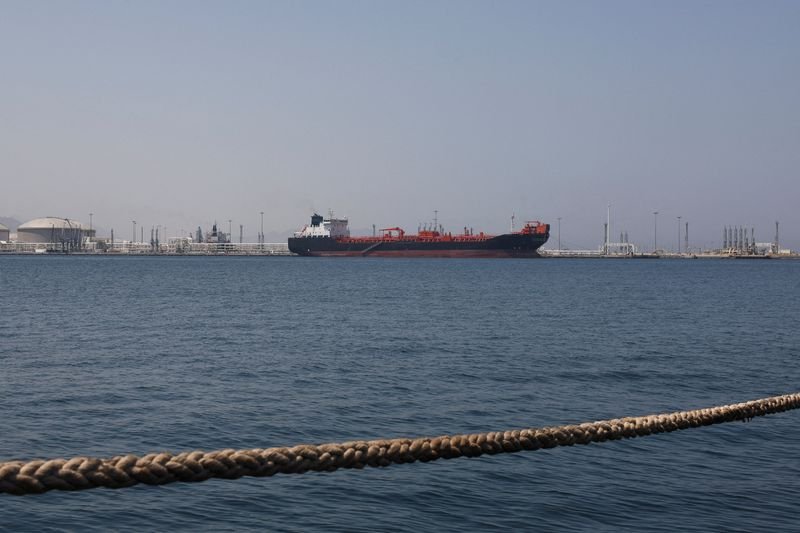 El petróleo tepó a más de US$ 112 y alcanzó su precio más alto desde mayo