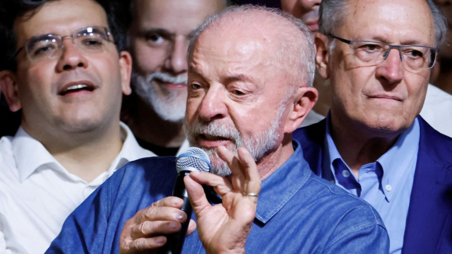 Fuerte caída de las acciones brasileñas y salto del dólar tras la reelección de Lula
