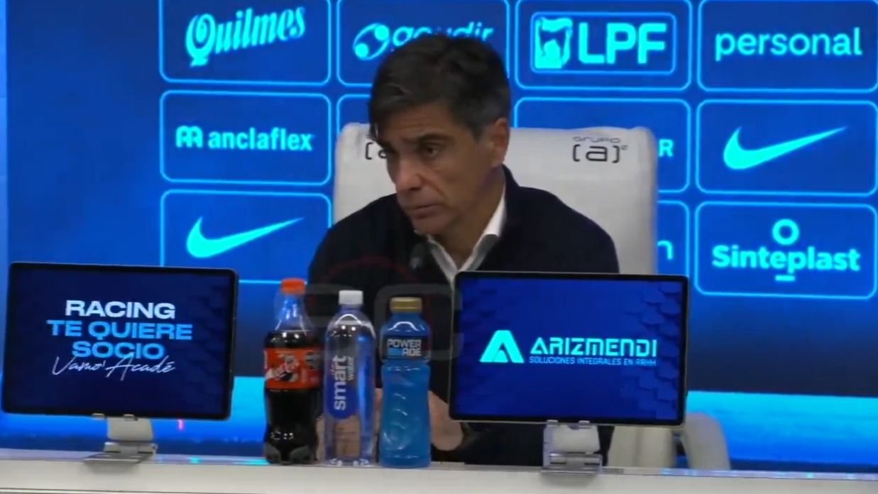 El DT de Aldosivi se cruzó fuerte con un periodista tras el descenso: "Fuera de lugar"
