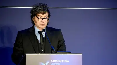 Milei volvió a atacar a periodistas: "Son sicarios" Milei volvió a atacar a periodistas: "Son sicarios"
