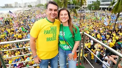 Quién es Fernanda, la esposa de Flávio Bolsonaro Quién es Fernanda, la esposa de Flávio Bolsonaro