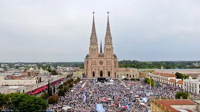Peregrinación a Luján. Peregrinación a Luján.