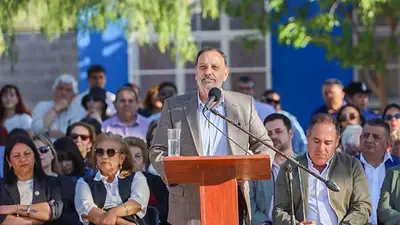 Quintela apuesta a la obra pública y construcción de viviendas para el desarrollo del interior riojano Quintela apuesta a la obra pública y construcción de viviendas para el desarrollo del interior riojano