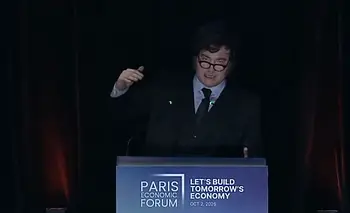 Asustado por el riesgo país, Milei hace campaña en París: "Acelerar el crecimiento" | Crisis financiera