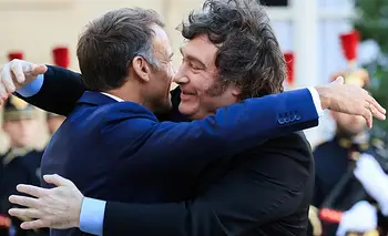 La consultora que convirtió la motosierra en modelo para el capital francés | Premian a milei en francia