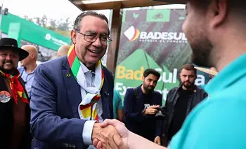 Augusto Cury, el escritor y psiquiatra que podría ser un factor clave en un balotaje | Elecciones en brasil