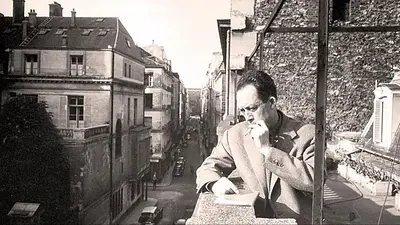 Albert Camus, filósofo: "El hombre es la única criatura que se niega a ser lo que es" Albert Camus, filósofo: "El hombre es la única criatura que se niega a ser lo que es"