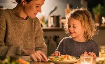 Los 5 alimentos que pueden ayudar a dormir mejor por las noches | Salud
