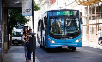 Aumentó el boleto del colectivo: Rosario implementa nuevo precio del transporte urbano | Transporte público