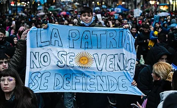 Trabajadores, empresarios y ex combatientes marcharon a la Corte por la Ley de Tierras | Ley de tierras