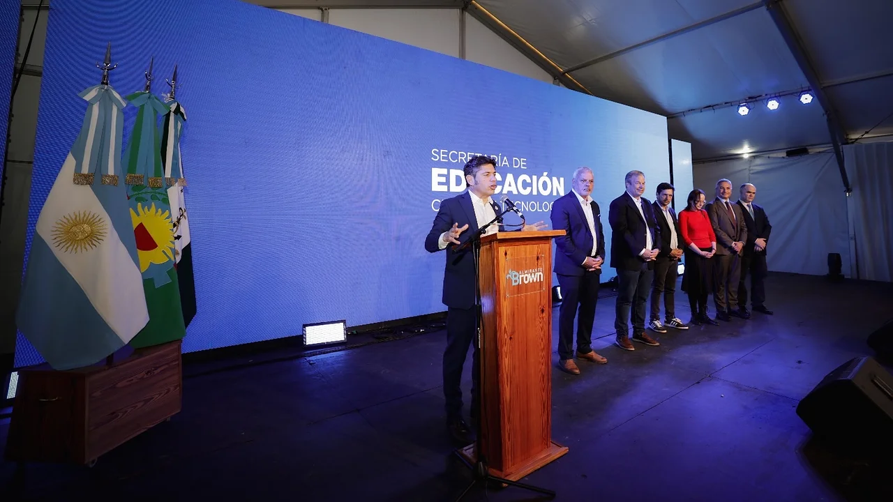 Kicillof refuerza el sistema sanitario y critica a Milei: “La salud no puede ser tratada como un negocio”