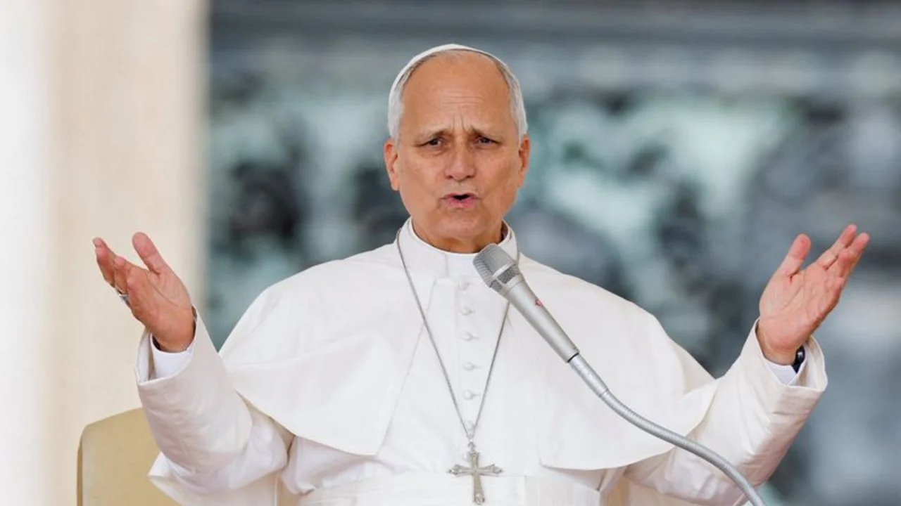 León abre debate sobre el trato de la Iglesia hacia divorciados y homosexuales