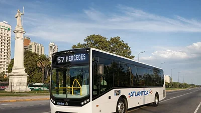 Fin de la discusión: hace 131 kilómetros y es la línea con el recorrido más largo de Buenos Aires Fin de la discusión: hace 131 kilómetros y es la línea con el recorrido más largo de Buenos Aires
