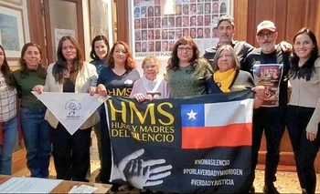 Madres del Silencio firmó un acuerdo con Abuelas para buscar a miles de bebés apropiados | Dictadura militar