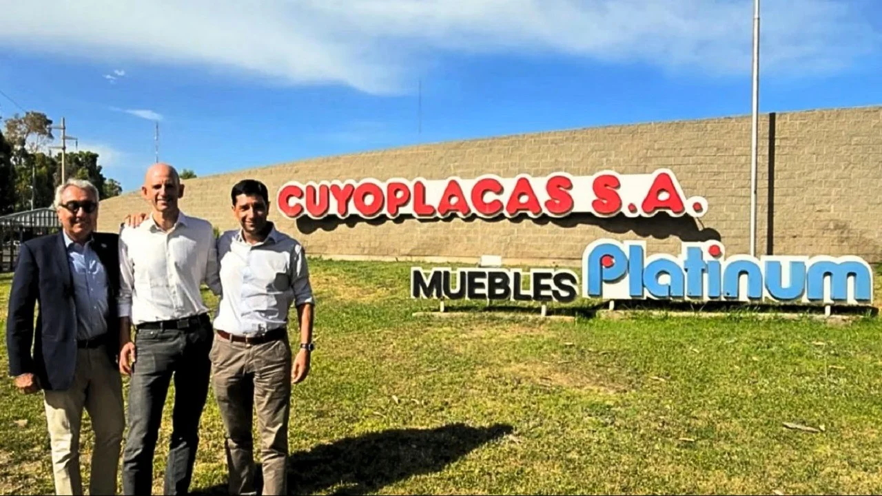 Cuyo Placas