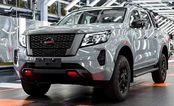 Nissan deja de fabricar en Argentina y vende su negocio a dos grupos locales | Autos