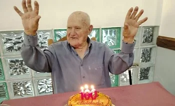 Tiene 100 años, vive de su propia huerta y revela el secreto de su longevidad | Historias de vida
