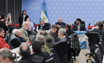 Malvinas: ex combatientes presentaron su proyecto para sancionar a empresas | Congreso