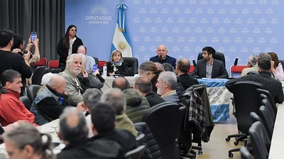Malvinas: ex combatientes presentaron su proyecto para sancionar a empresas Malvinas: ex combatientes presentaron su proyecto para sancionar a empresas
