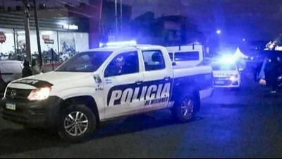 Tragedia en Posadas: atropelló y mató a un hombre en silla de ruedas, aceleró y escapó a Paraguay Tragedia en Posadas: atropelló y mató a un hombre en silla de ruedas, aceleró y escapó a Paraguay