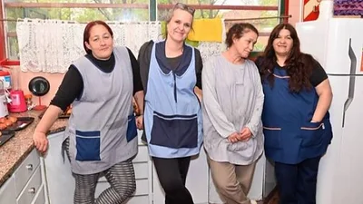 La Provincia invirtió más de $100 millones en equipamiento para comedores escolares de La Plata La Provincia invirtió más de $100 millones en equipamiento para comedores escolares de La Plata