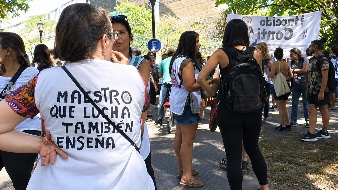 "Temen ser despedidos": frente a la crisis salarial en San Luis, docentes denuncian a Poggi por amedrentamiento