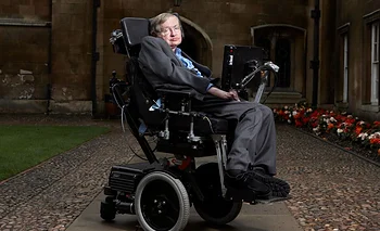 Stephen Hawking: "El mayor enemigo del conocimiento no es...." | Frases