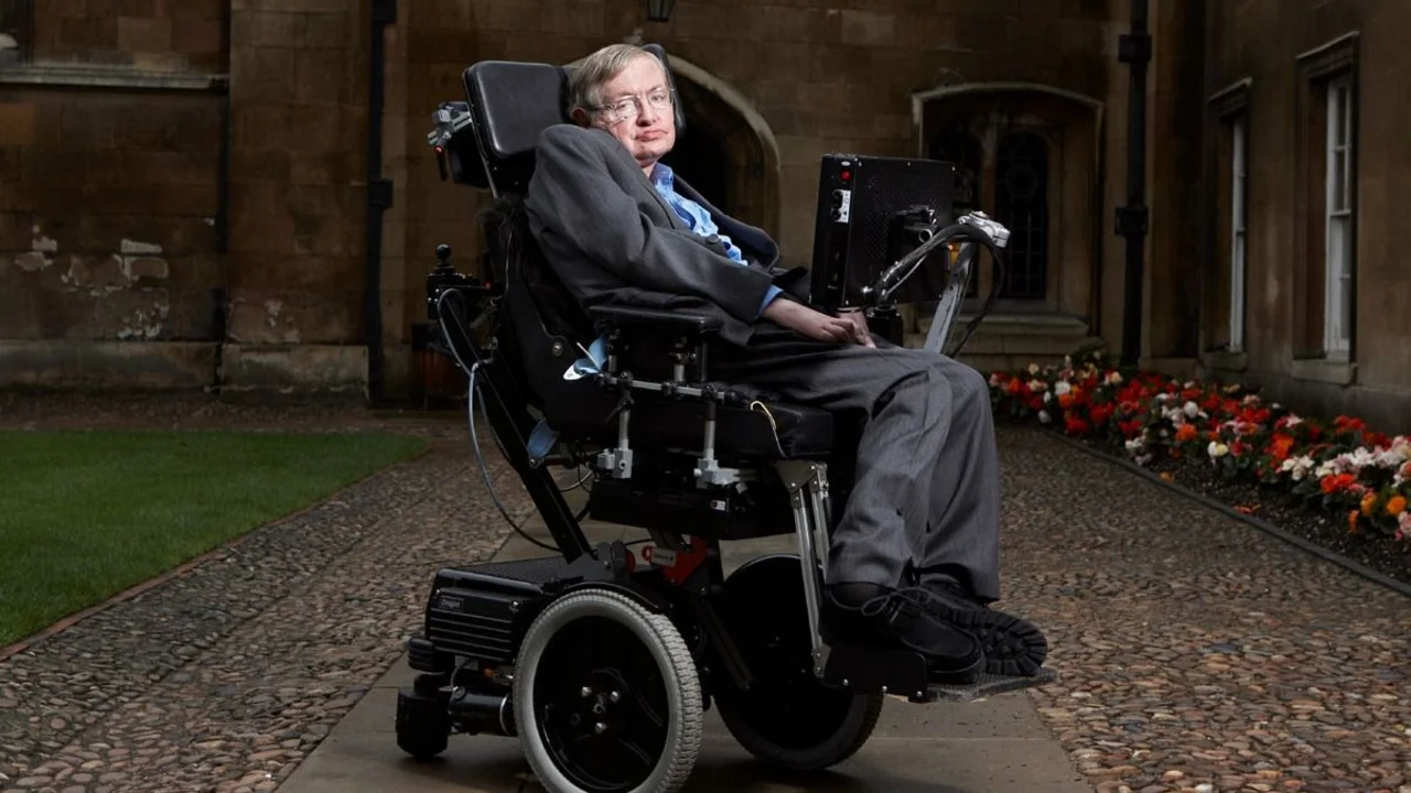 Stephen Hawking, físico: "El mayor enemigo del conocimiento no es la ignorancia, es la ilusión del conocimiento"