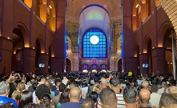 A días del balotaje, un arzobispo pidió "paz" frente a la violencia política en Brasil | Elecciones en brasil