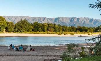 Parece Suiza, queda en Córdoba: el pueblo de 2.000 habitantes rodeado de ríos y montañas | Escapadas