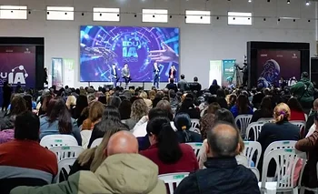 La Rioja busca incorporar la inteligencia artificial a los procesos de enseñanza | Educación pública