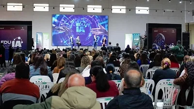 La Rioja impulsa el debate sobre los límites y las oportunidades de la inteligencia artificial en la educación La Rioja impulsa el debate sobre los límites y las oportunidades de la inteligencia artificial en la educación