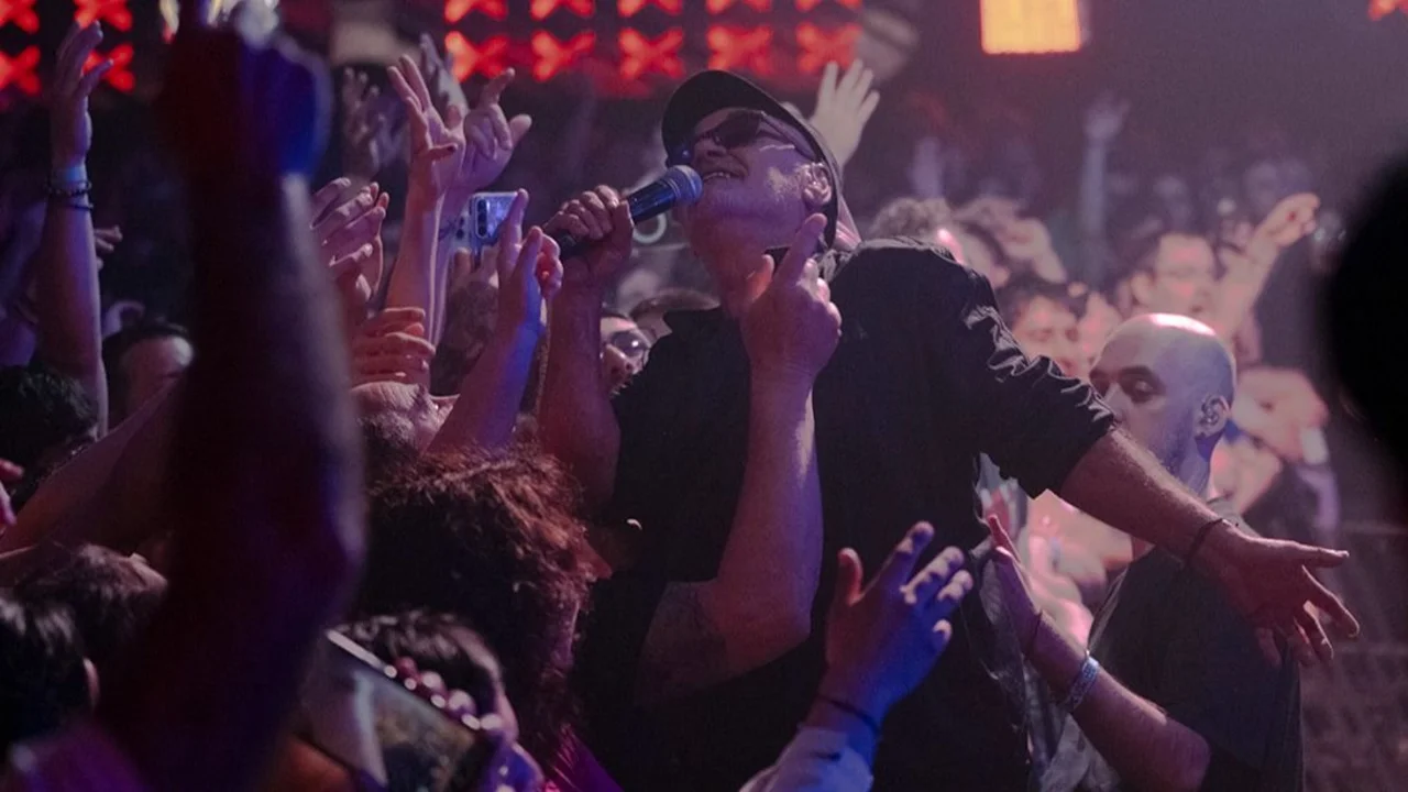 Las Pelotas volvió a Vorterix y convirtió la presentación de “Sin la piel” en una fiesta de rock y tribuna.