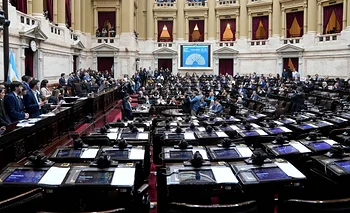 Faltaron 8 diputados y no hubo quórum: se cayó la sesión para bajar el DNU 70/23 | Congreso