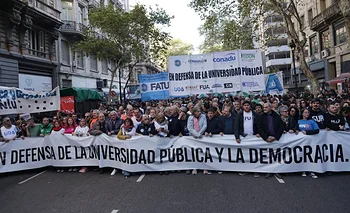 A menos de 24 horas de la sanción, la Justicia suspendió las multas al Gobierno | Ley de financiamiento universitario