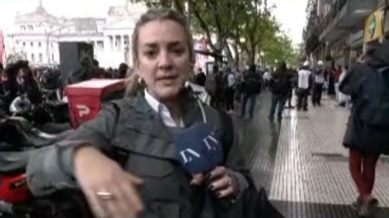 La repudiable frase de una periodista de LN+ a una manifestante.
