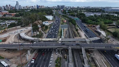 Vuelven a cortar la avenida Lugones: cronograma y desvíos para este fin de semana Vuelven a cortar la avenida Lugones: cronograma y desvíos para este fin de semana