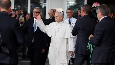 El papa León XIV recibió el alta médica y dejó el hospital: qué pasará con su visita a la Argentina El papa León XIV recibió el alta médica y dejó el hospital: qué pasará con su visita a la Argentina